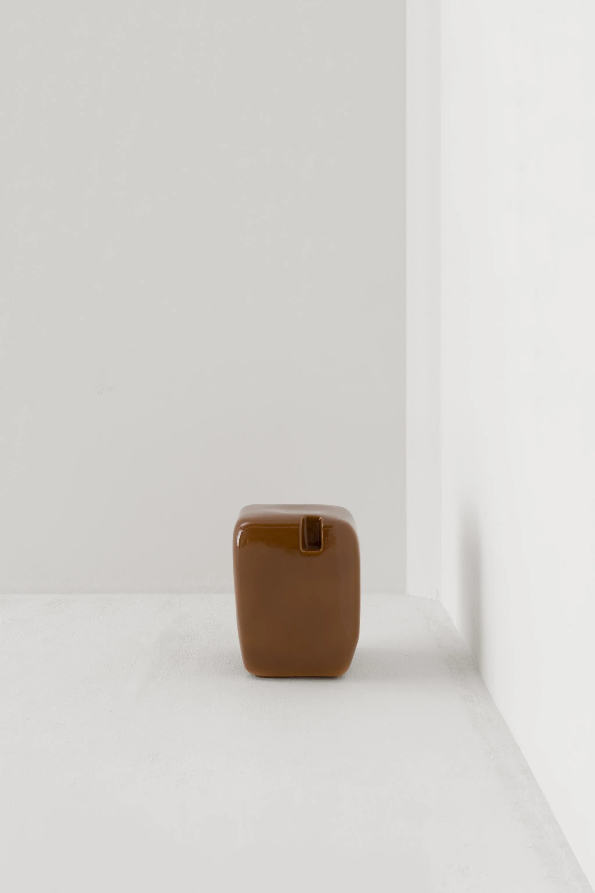 COBBLE TALL SIDE TABLE & STOOL / BROWN