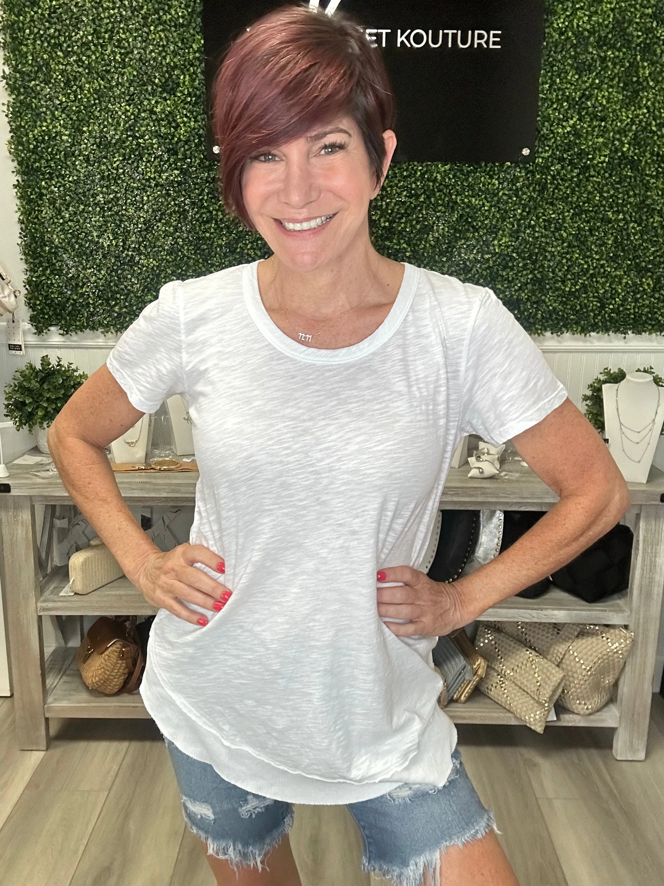 Ribbed Curved Hem Tee