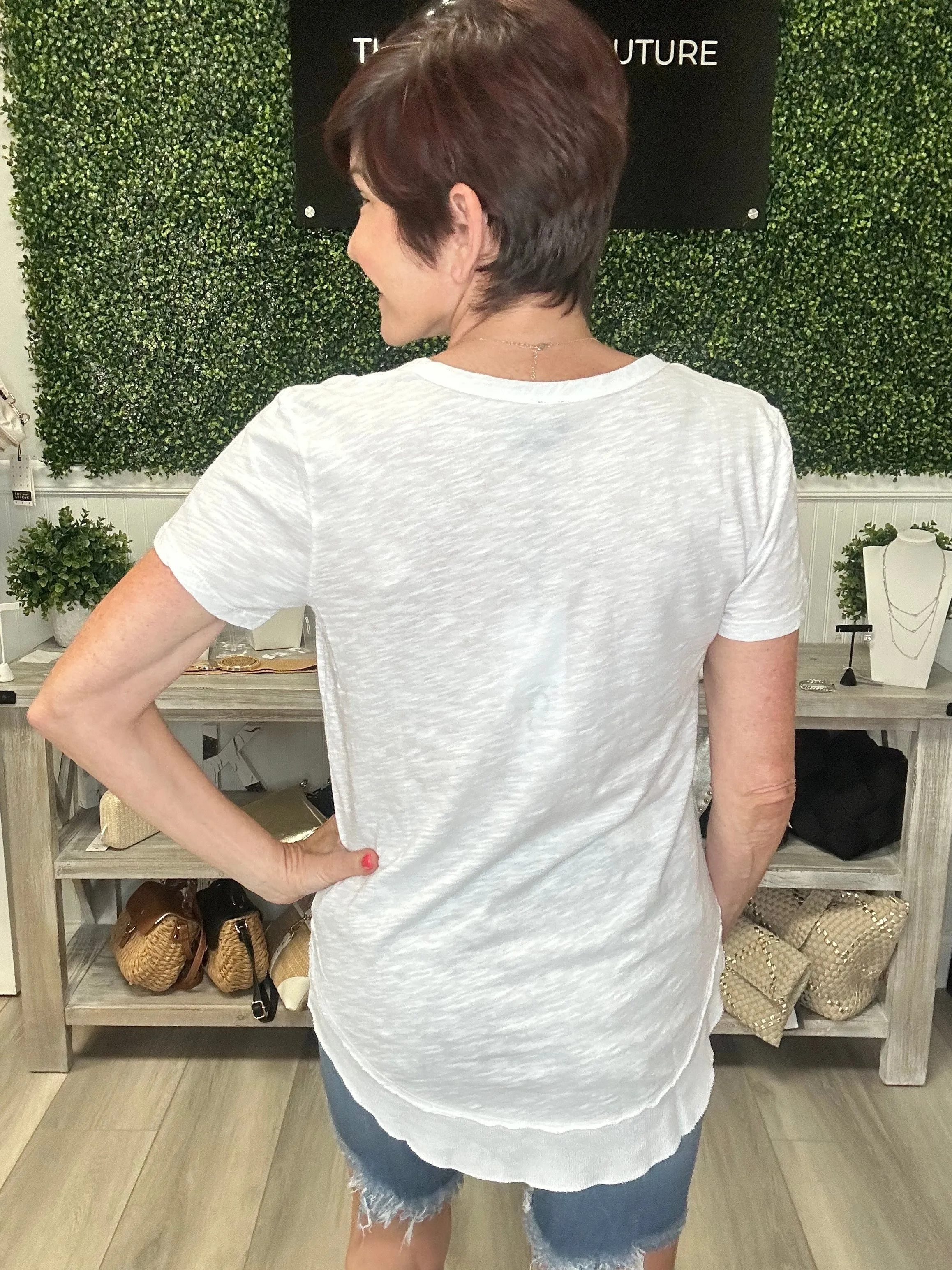 Ribbed Curved Hem Tee
