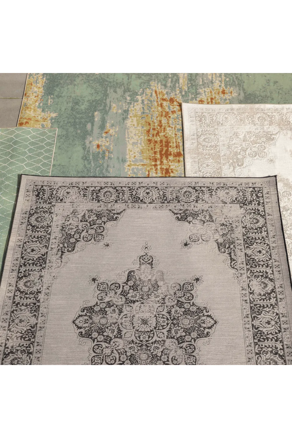 Rustic Outdoor Rug 5'5" x 8' | Zuiver Ranger